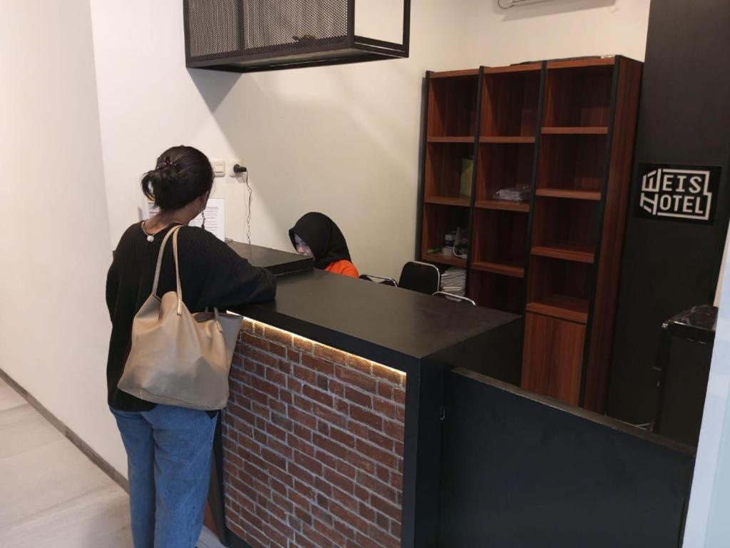 Weis Hotel Simpang Lima Семаранг Екстер'єр фото